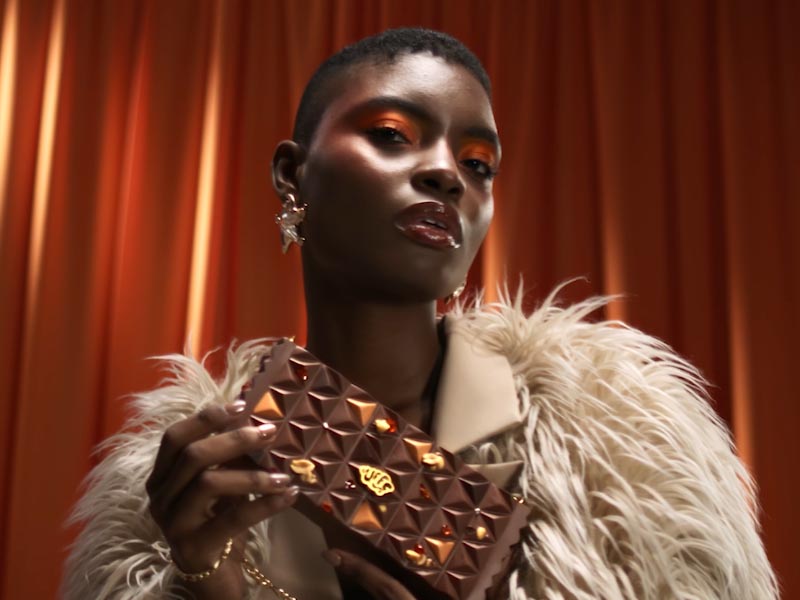 Preestreno: Garnier BBDO y Manicho promocionan un chocolate que se disfruta y se presume